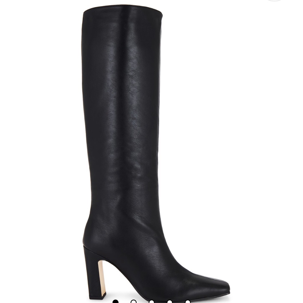 Elegant Black Knee-High Boots